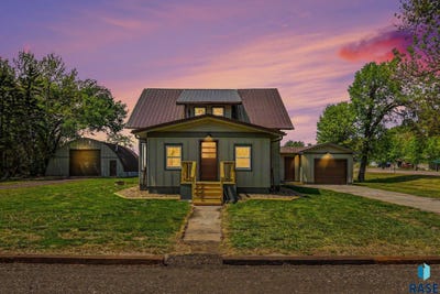 /international/us/23301-448th-ave-madison-sd-110108224581/