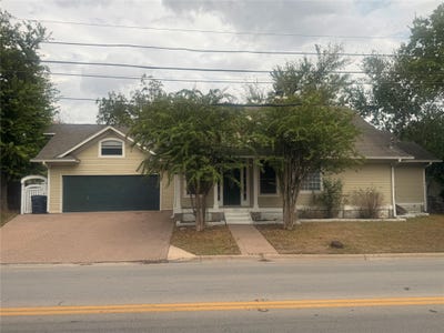 /international/us/206-n-fm-1660-hutto-tx-110120041677/