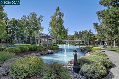 /international/us/1860-tice-creek-dr-walnut-creek-ca-110120156461/