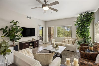 /international/us/5450-e-deer-valley-drive-phoenix-az-110110336324/