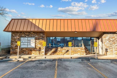 /international/us/205-w-atlantic-street-branson-mo-110108026550/