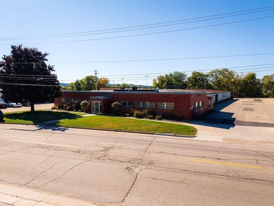 /international/us/1502-miller-st-la-crosse-wi-110107478077/