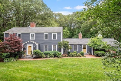 /international/us/22-high-st-southborough-ma-110100357921/