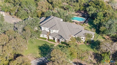 /international/us/9011-brewer-lane-salado-tx-110120419042/