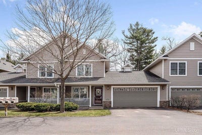 /international/us/1310-northbay-court-marquette-mi-110107963447/