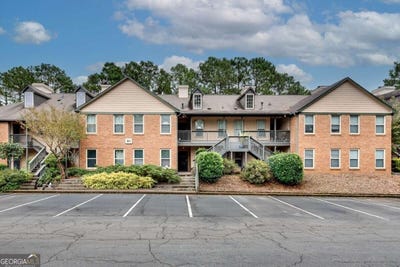 /international/us/1605-beaumont-circle-duluth-ga-110120549778/