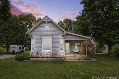 /international/us/282-mill-street-saranac-mi-110100317551/