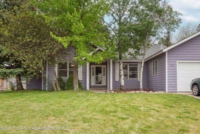 /international/us/730-latigo-loop-carbondale-co-110108268535/