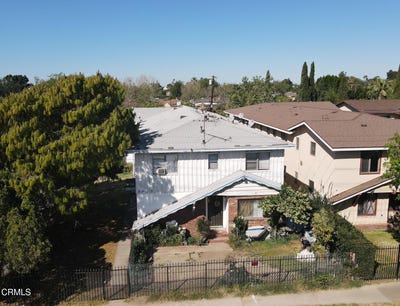 /international/us/6853-fulton-avenue-north-hollywood-ca-110107394807/