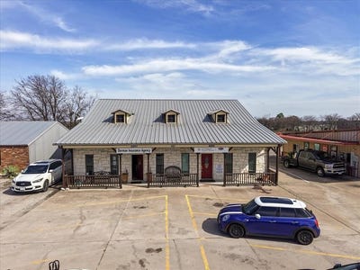 /international/us/8883-state-highway-34-s-quinlan-tx-110105843651/