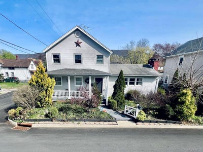 /international/us/49-n-chestnut-street-beacon-ny-110099554722/