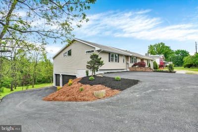 /international/us/879-graffius-road-york-pa-110108064410/