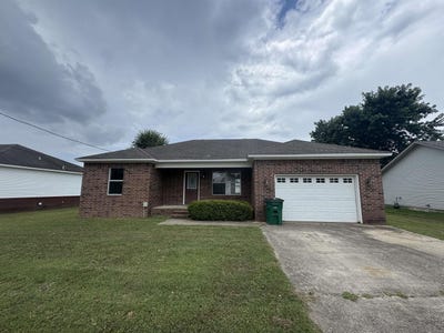 /international/us/1008-tori-lane-beebe-ar-110100862205/