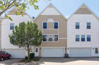 /international/us/1062-10th-avenue-nw-altoona-ia-110107779551/