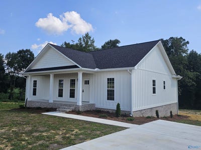 /international/us/172-welcome-road-cullman-al-110102102787/