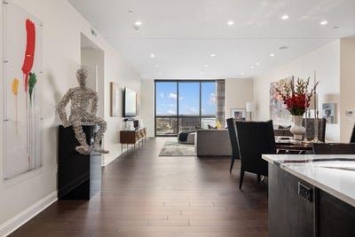 /international/us/250-w-spring-street-columbus-oh-110108440204/