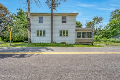 /international/us/1335-gravel-pond-road-clarks-summit-pa-110100801695/
