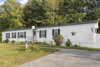 /international/us/109-spruce-drive-farmington-nh-110107587039/
