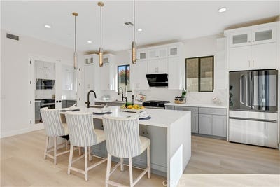 /international/us/7156-mooney-rosemead-ca-110109260690/