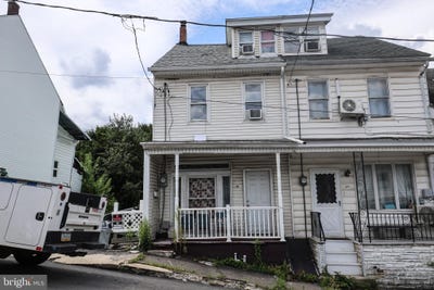 /international/us/32-s-catherine-street-shenandoah-pa-110109391893/