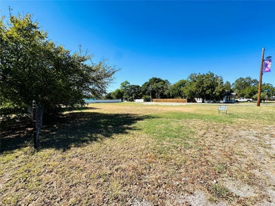 /international/us/825-n-main-street-cross-plains-tx-110120058135/