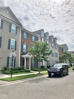 /international/us/4805-carnelian-way-virginia-beach-va-110108279585/