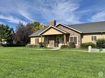 /international/us/422-e-500-s-vernal-ut-110120155759/