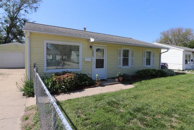 /international/us/1009-hiatt-street-carter-lake-ia-110107962184/