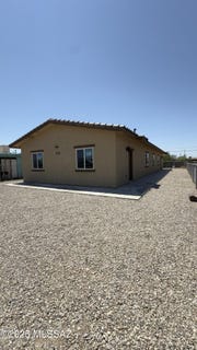 /international/us/2065-w-ajo-way-tucson-az-110101076532/