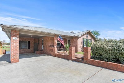 /international/us/447-east-henderson-road-boaz-al-110098542135/