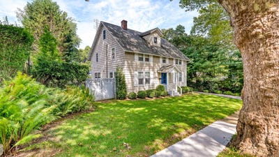 /international/us/10-talmage-lane-east-hampton-ny-110120422018/