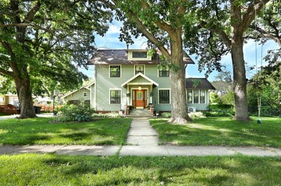 /international/us/1312-locust-street-adel-ia-110100939289/