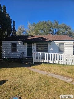 /international/us/870-highland-blvd-pocatello-id-110119969196/