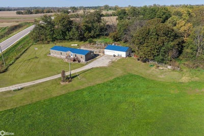 /international/us/1601-310th-street-eddyville-ia-110120533434/