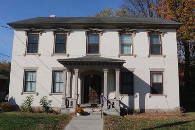 /international/us/160-north-main-street-st-albans-city-vt-110103127110/