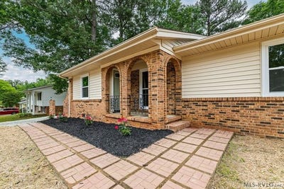 /international/us/730-hite-street-south-hill-va-110107728625/