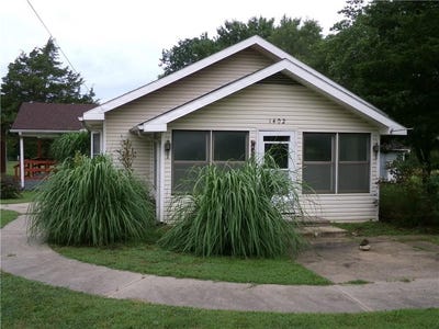 /international/us/1402-n-kentucky-street-iola-ks-110100591048/