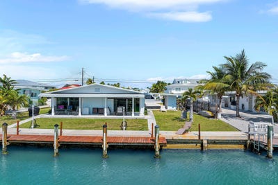 /international/us/261-271-9th-street-key-colony-fl-110098223261/