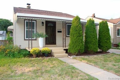 /international/us/208-w-fairmount-avenue-pontiac-mi-110119780418/
