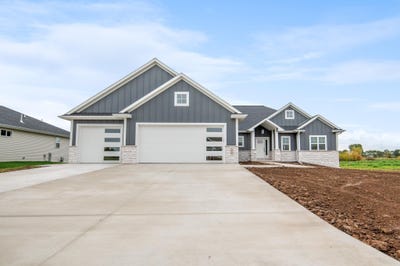 /international/us/278-kerrigan-drive-wrightstown-wi-110106716795/