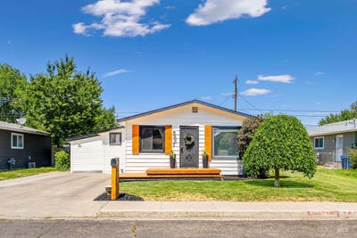 /international/us/1300-e-5th-st-n-mountain-home-id-110101023904/