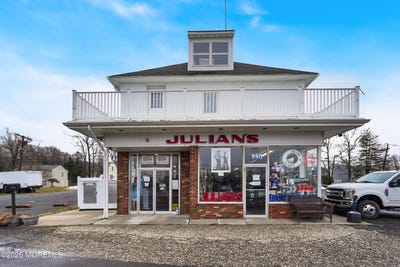 /international/us/990-state-route-36-atlantic-highlands-nj-110106257799/
