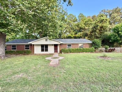 /international/us/302-linda-dr-vicksburg-ms-110104138760/