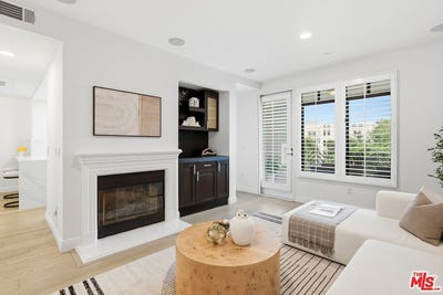 /international/us/5625-crescent-park-playa-vista-ca-110107081751/