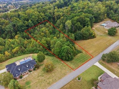/international/us/891-woods-edge-drive-somerset-ky-110120412119/