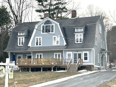 /international/us/6455-main-street-westport-ny-110106716639/