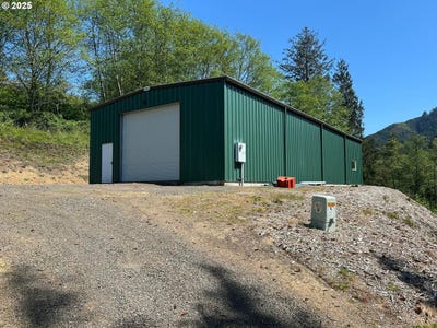 /international/us/1690-skyline-dr-tillamook-or-110099262373/