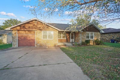 /international/us/303-s-overlook-dr-coffeyville-ks-110120147839/