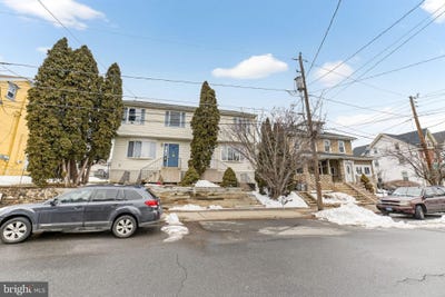 /international/us/708-cherokee-street-bethlehem-pa-110108379629/