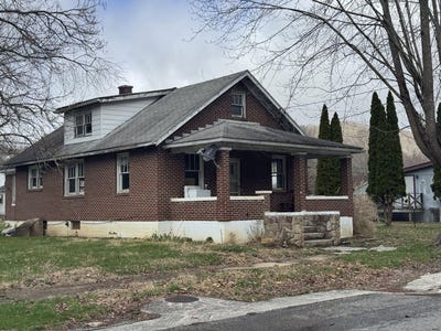 /international/us/1114-third-ave-marlinton-wv-110106670144/